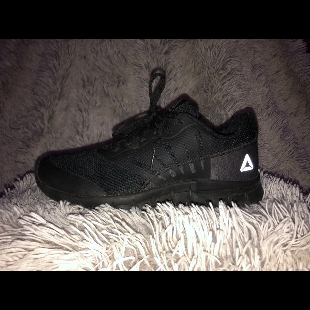 black reebok sneakers
